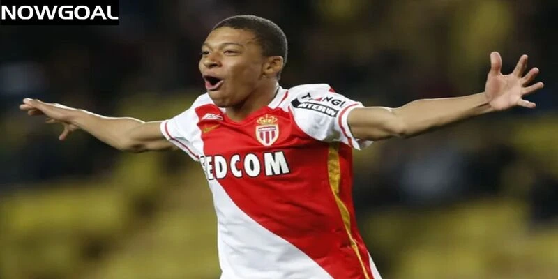 Mbappe thành danh trong màu áo Monaco từ lúc còn trẻ