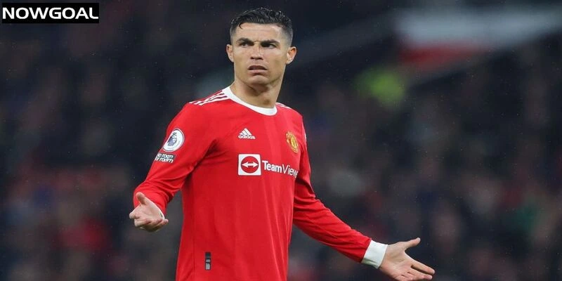 Ronaldo giành quả bóng vàng đầu tiên ở MU