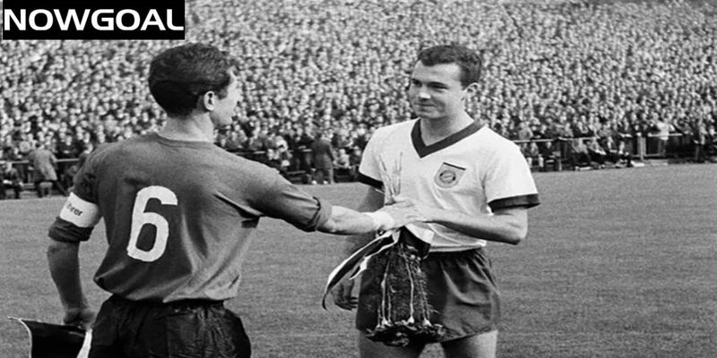 Beckenbauer là huyền thoại số một ở vị trí SW Beckenbauer là huyền thoại số một ở vị trí SW